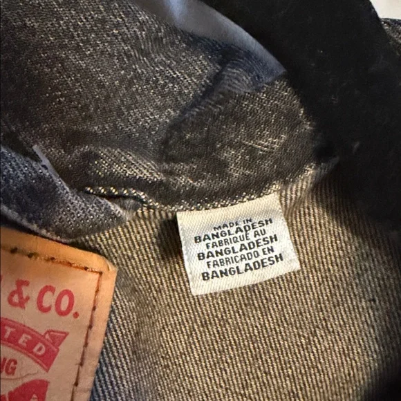 Levi Strauss & Co Denim Jacket - Picture 5 of 8